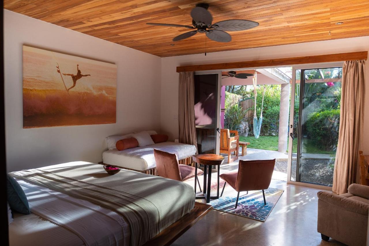 Iluminar Beachfront Suites Nosara Eksteriør billede