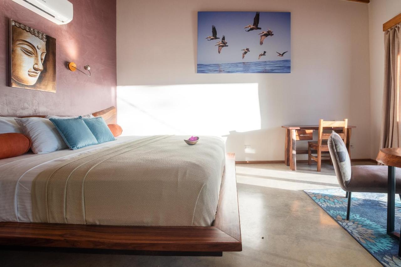 Iluminar Beachfront Suites Nosara Eksteriør billede